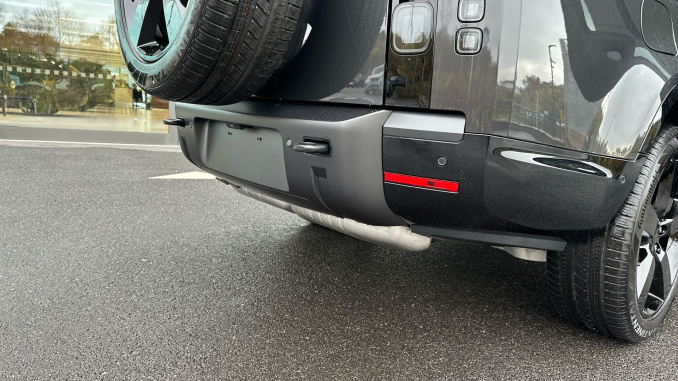 Land Rover Defender 3.0 D350 X-Dynamic HSE 130 5dr Auto Diesel Estate - Image 23